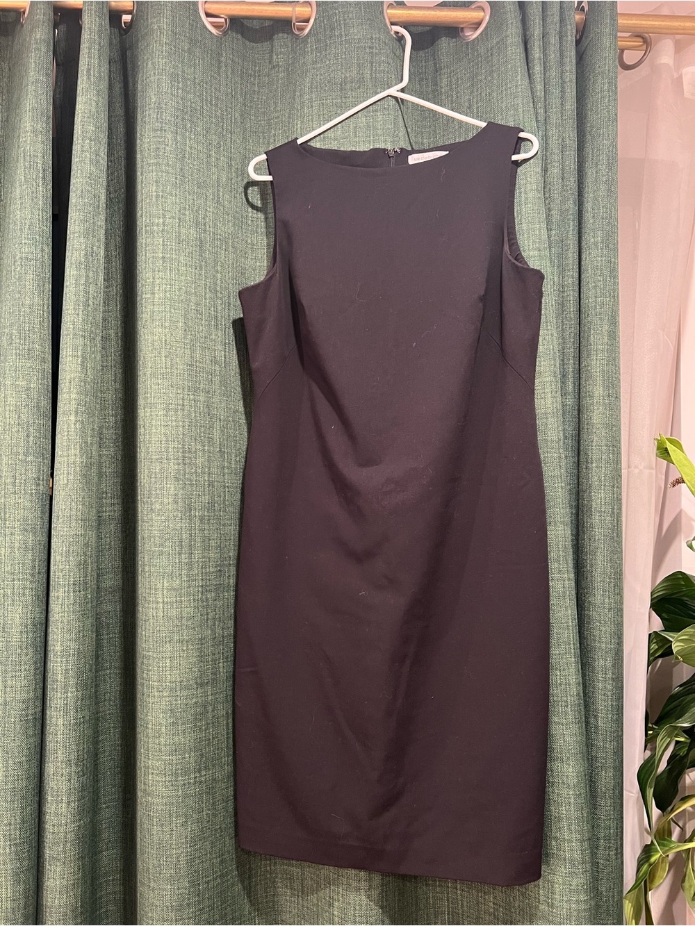 Classic Vintage Liz Claiborne Sleeveless Black Sheath Dress